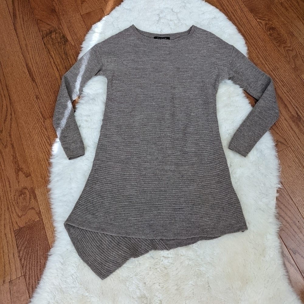 TAHARI extra fine merino wool knit long sweater xs